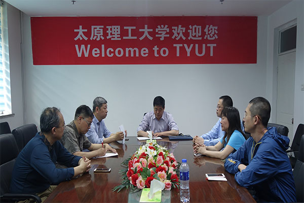 我院传达学校“维护核心、见诸行动”主题教育动员会议精神 我院传达学校“维护核心、见诸行动”主题教育动员会议精神